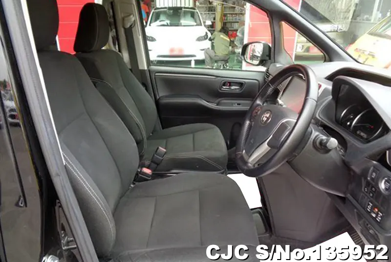2016 Toyota / Esquire Stock No. 135952