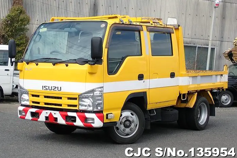 2011 Isuzu / Elf Stock No. 135954
