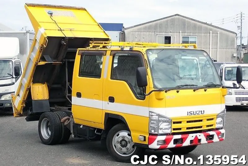 2011 Isuzu / Elf Stock No. 135954