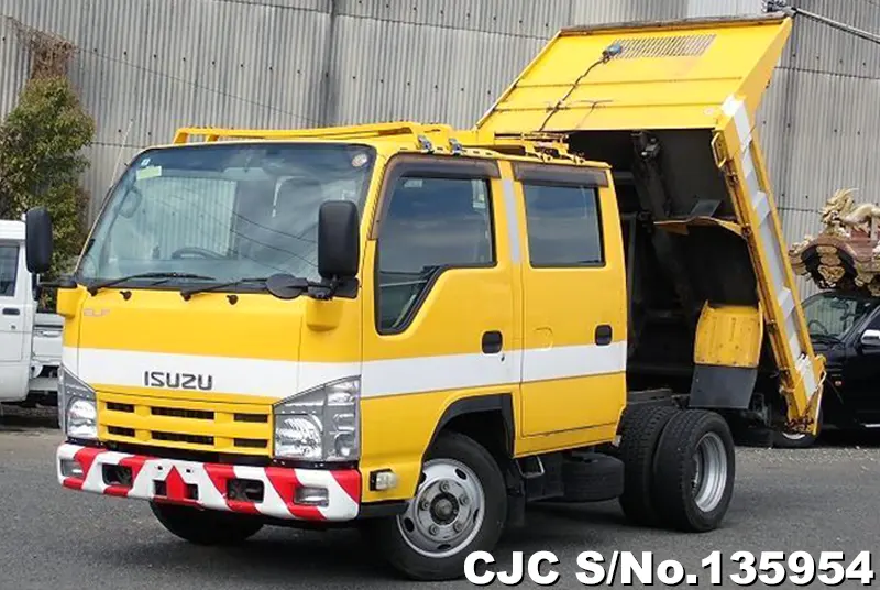 2011 Isuzu / Elf Stock No. 135954