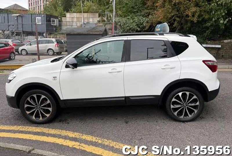 2013 Nissan / Qashqai Stock No. 135956