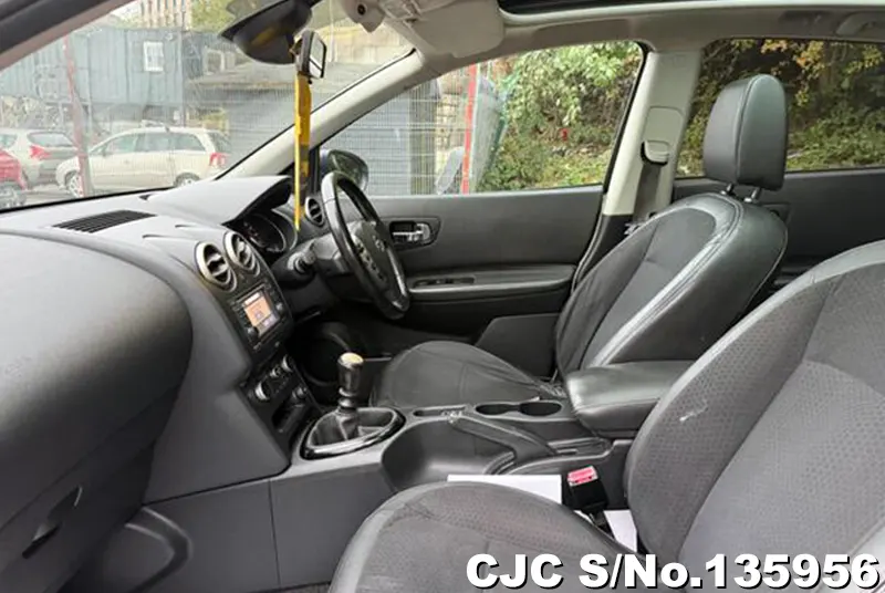 2013 Nissan / Qashqai Stock No. 135956