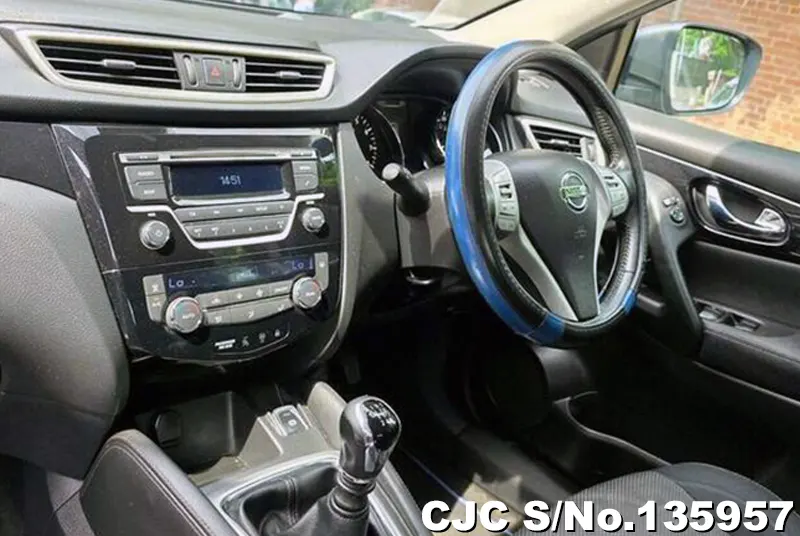 2015 Nissan / Qashqai Stock No. 135957