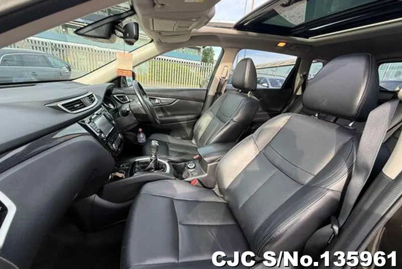 2015 Nissan / X-Trail Stock No. 135961