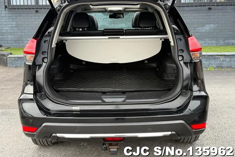 2018 Nissan / X-Trail Stock No. 135962