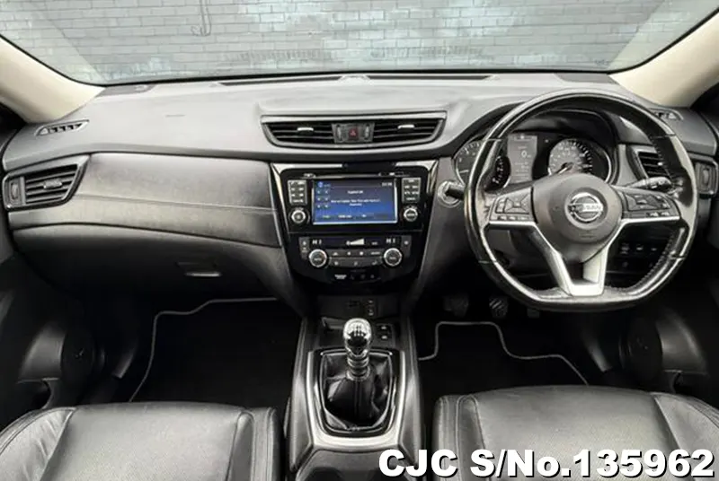 2018 Nissan / X-Trail Stock No. 135962