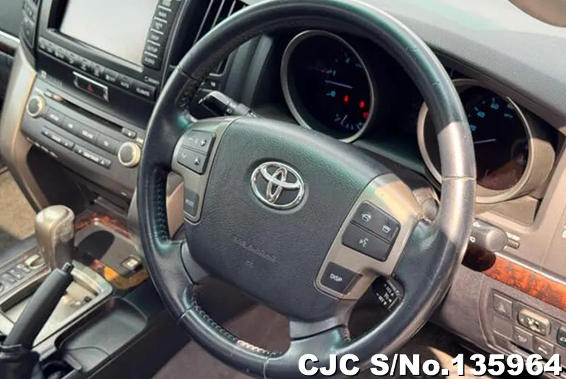 2010 Toyota / Land Cruiser Stock No. 135964