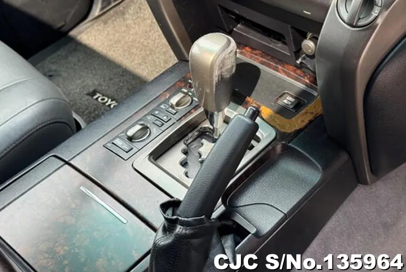 2010 Toyota / Land Cruiser Stock No. 135964