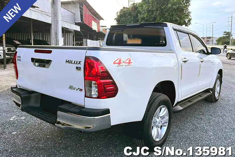 2017 Toyota / Hilux / Revo Stock No. 135981