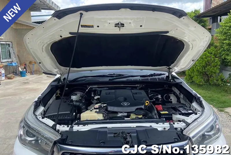 2017 Toyota / Hilux / Revo Stock No. 135982