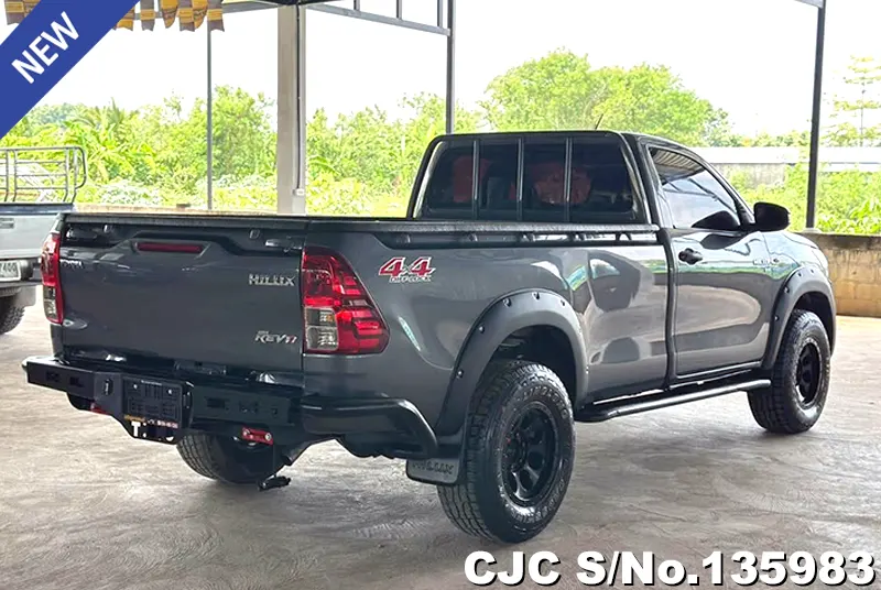 2018 Toyota / Hilux / Revo Stock No. 135983