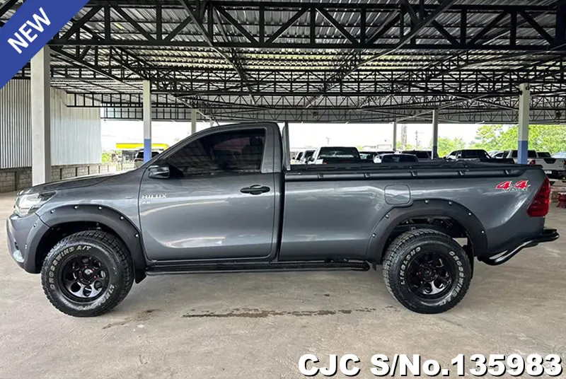 2018 Toyota / Hilux / Revo Stock No. 135983