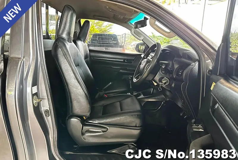 2018 Toyota / Hilux / Revo Stock No. 135983