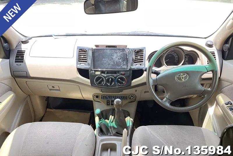 2005 Toyota / Hilux / Vigo Stock No. 135984