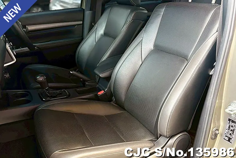 2023 Toyota / Hilux / Revo Rocco Stock No. 135986