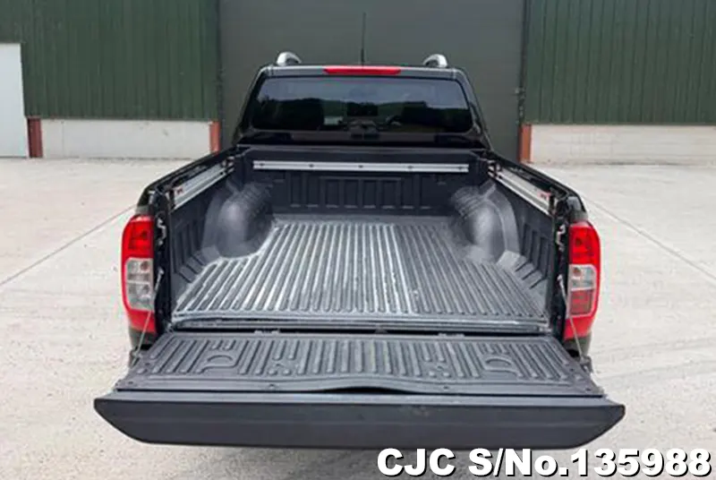 2016 Nissan / Navara Stock No. 135988
