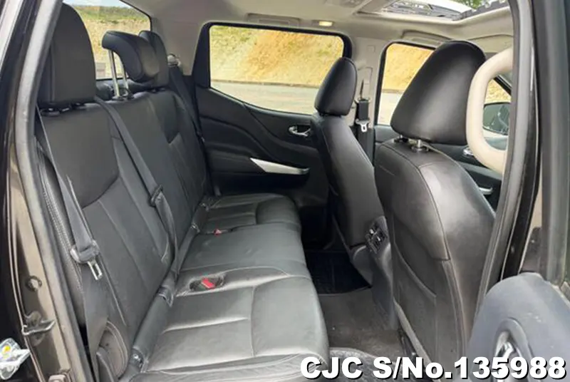2016 Nissan / Navara Stock No. 135988