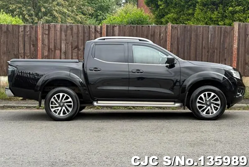 2016 Nissan / Navara Stock No. 135989