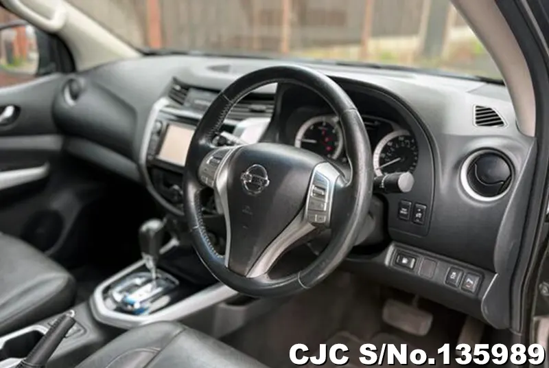 2016 Nissan / Navara Stock No. 135989