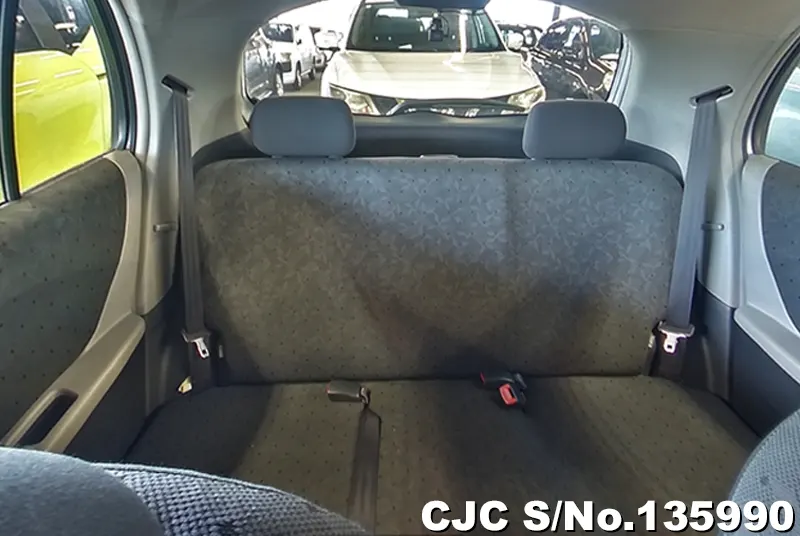 2009 Toyota / Vitz Stock No. 135990
