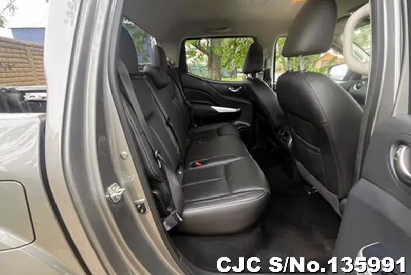 2016 Nissan / Navara Stock No. 135991