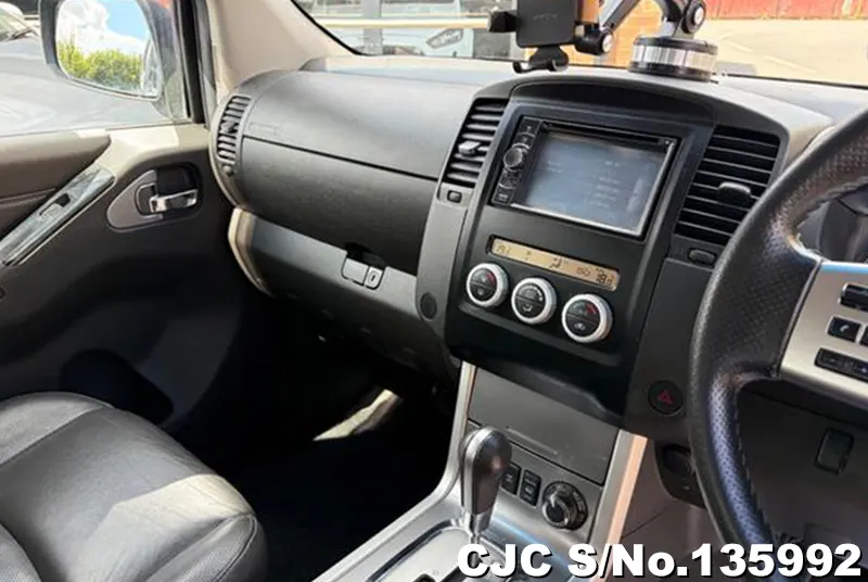 2012 Nissan / Navara Stock No. 135992