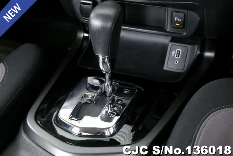2024 Nissan / Navara Stock No. 136018