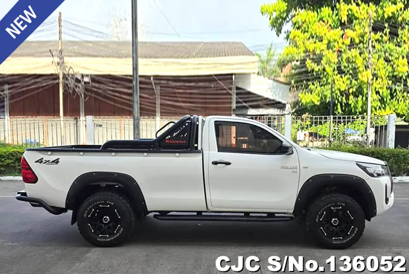 2023 Toyota / Hilux / Revo Stock No. 136052