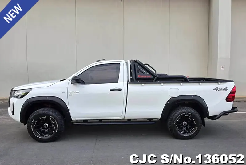 2023 Toyota / Hilux / Revo Stock No. 136052