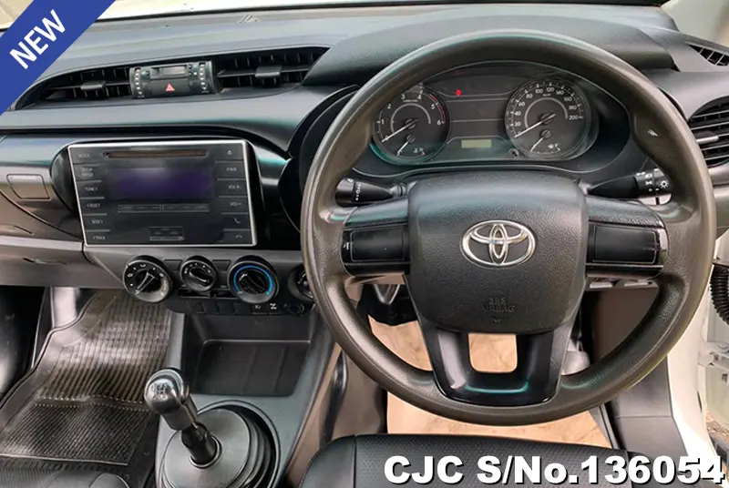 2016 Toyota / Hilux / Revo Stock No. 136054