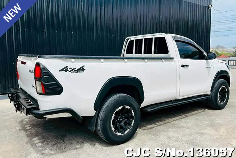 2022 Toyota / Hilux / Revo Stock No. 136057