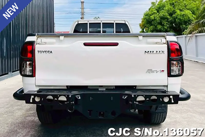 2022 Toyota / Hilux / Revo Stock No. 136057