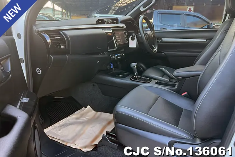2022 Toyota / Hilux / Revo Stock No. 136061