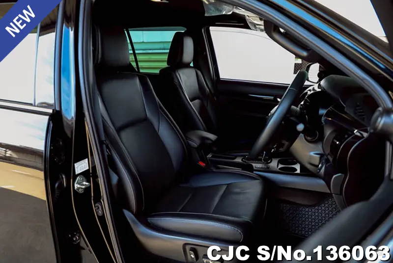 2020 Toyota / Hilux / Revo Rocco Stock No. 136063