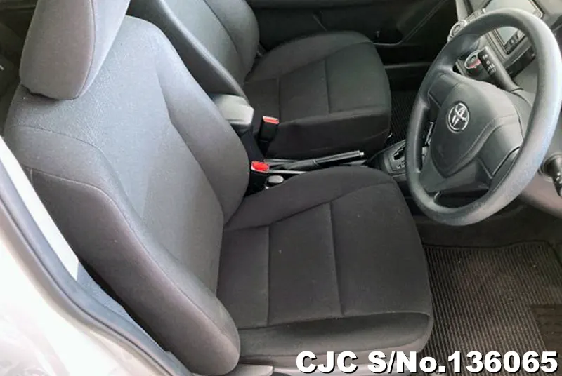 2021 Toyota / Corolla Axio Stock No. 136065