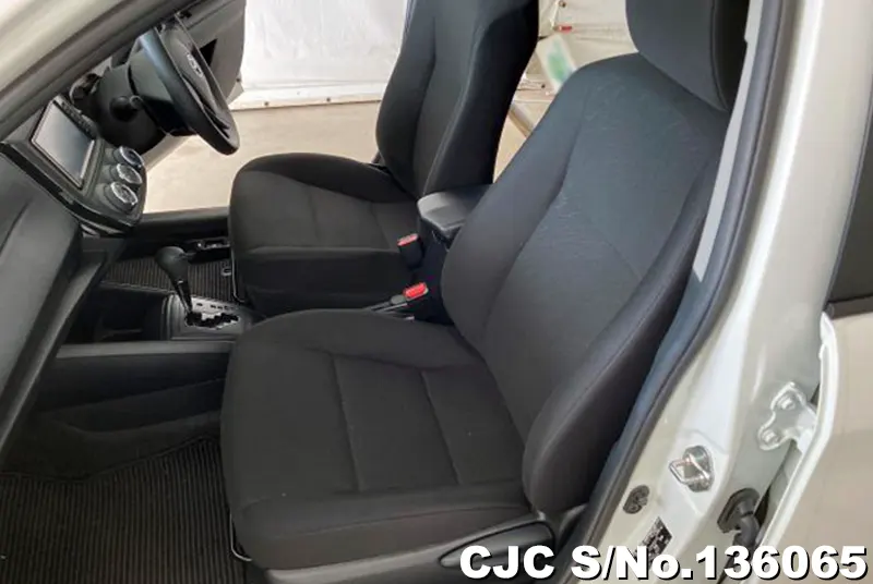 2021 Toyota / Corolla Axio Stock No. 136065