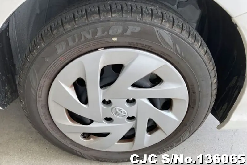 2021 Toyota / Corolla Axio Stock No. 136065