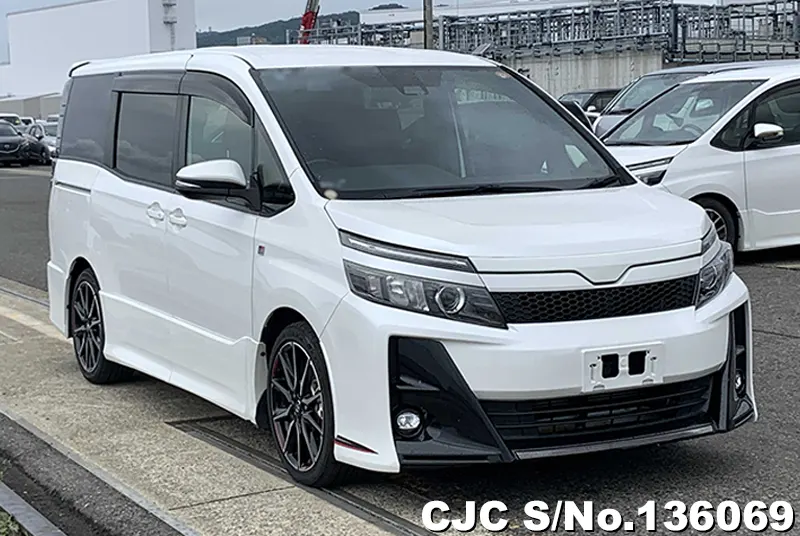 2020 Toyota / Voxy Stock No. 136069