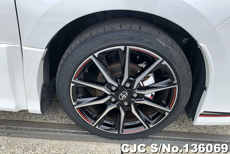 2020 Toyota / Voxy Stock No. 136069