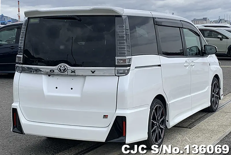 2020 Toyota / Voxy Stock No. 136069