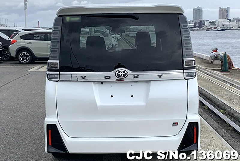 2020 Toyota / Voxy Stock No. 136069