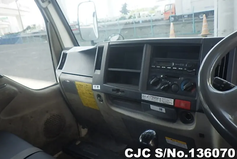 2008 Isuzu / Elf Stock No. 136070