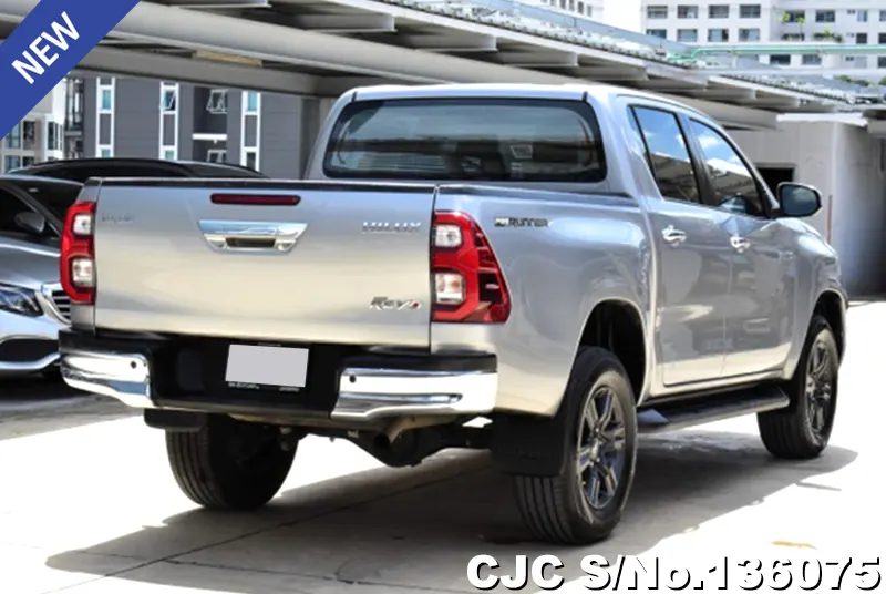 2020 Toyota / Hilux / Revo Stock No. 136075