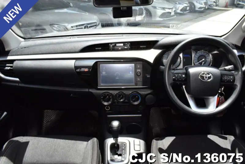 2020 Toyota / Hilux / Revo Stock No. 136075