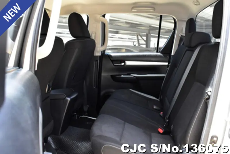 2020 Toyota / Hilux / Revo Stock No. 136075