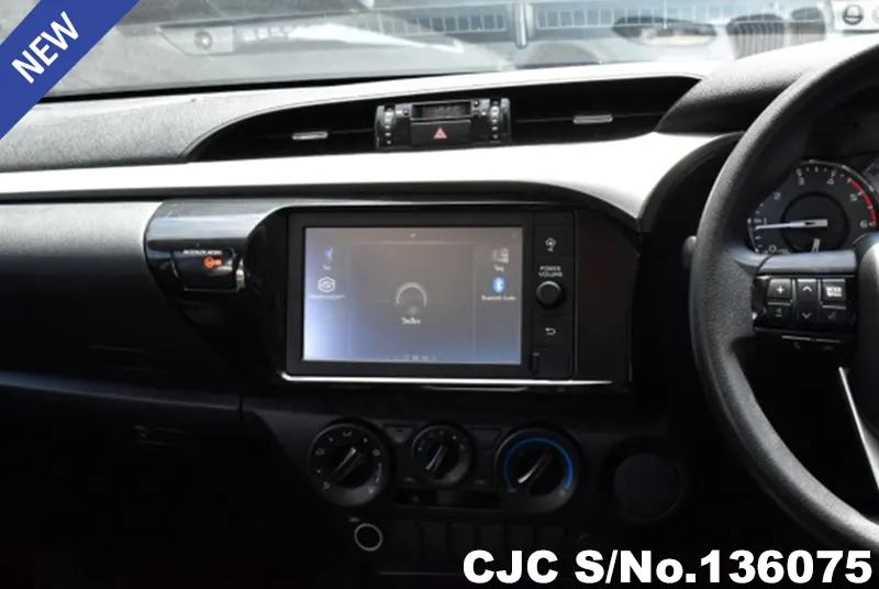 2020 Toyota / Hilux / Revo Stock No. 136075