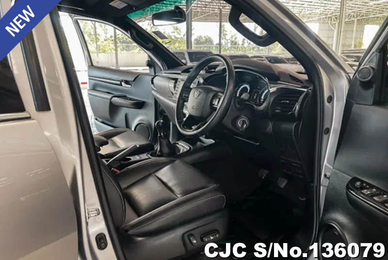 2019 Toyota / Hilux / Revo Rocco Stock No. 136079