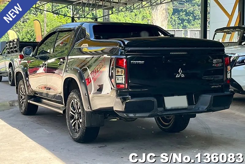 2019 Mitsubishi / Triton Stock No. 136083