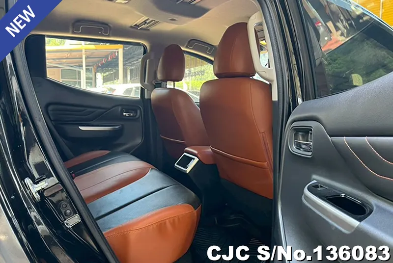 2019 Mitsubishi / Triton Stock No. 136083