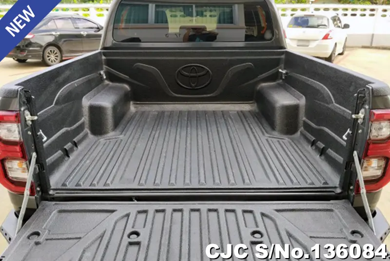2022 Toyota / Hilux / Revo Stock No. 136084